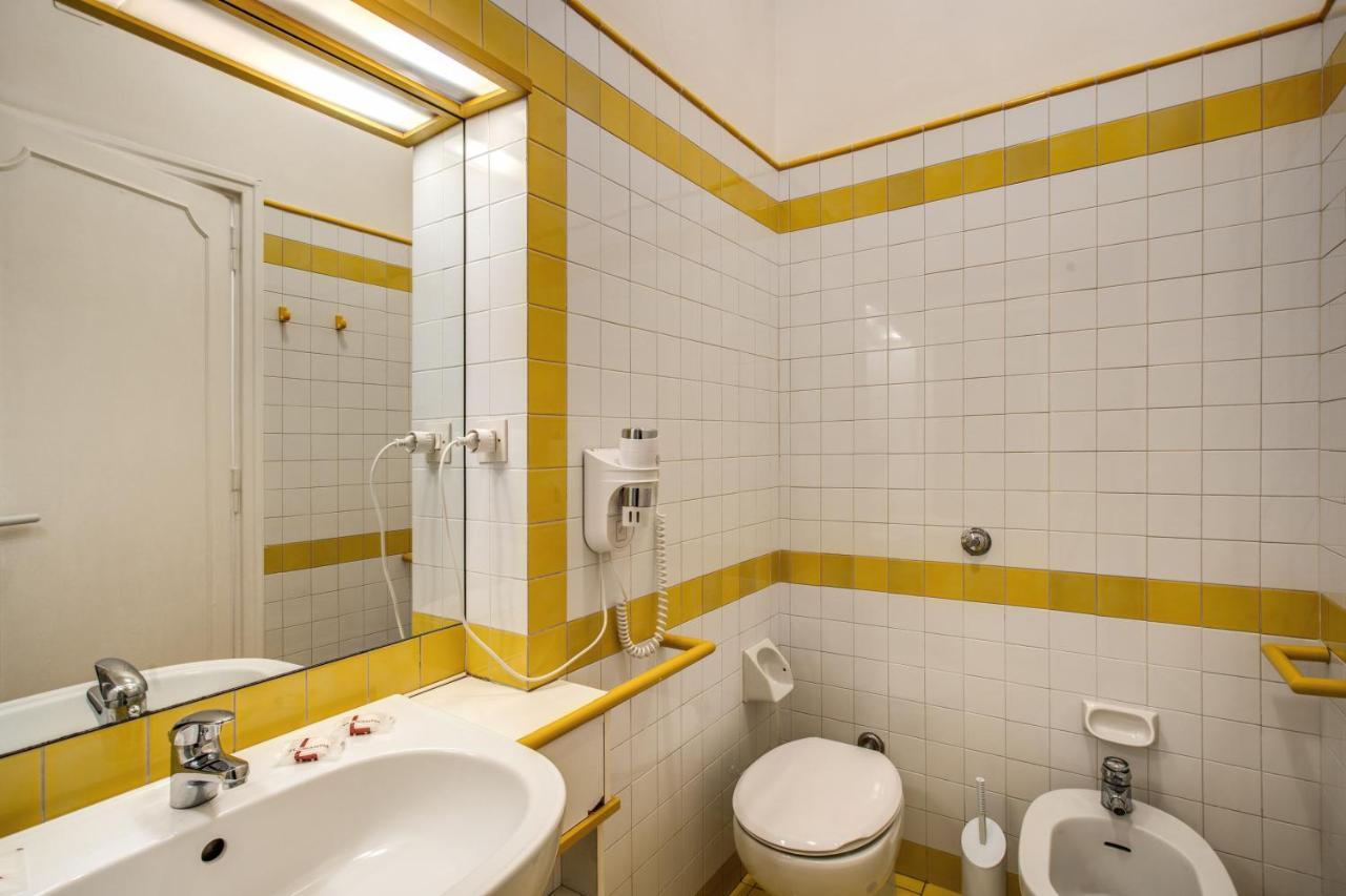 Family Room In Via Del Corso Central 罗马 外观 照片